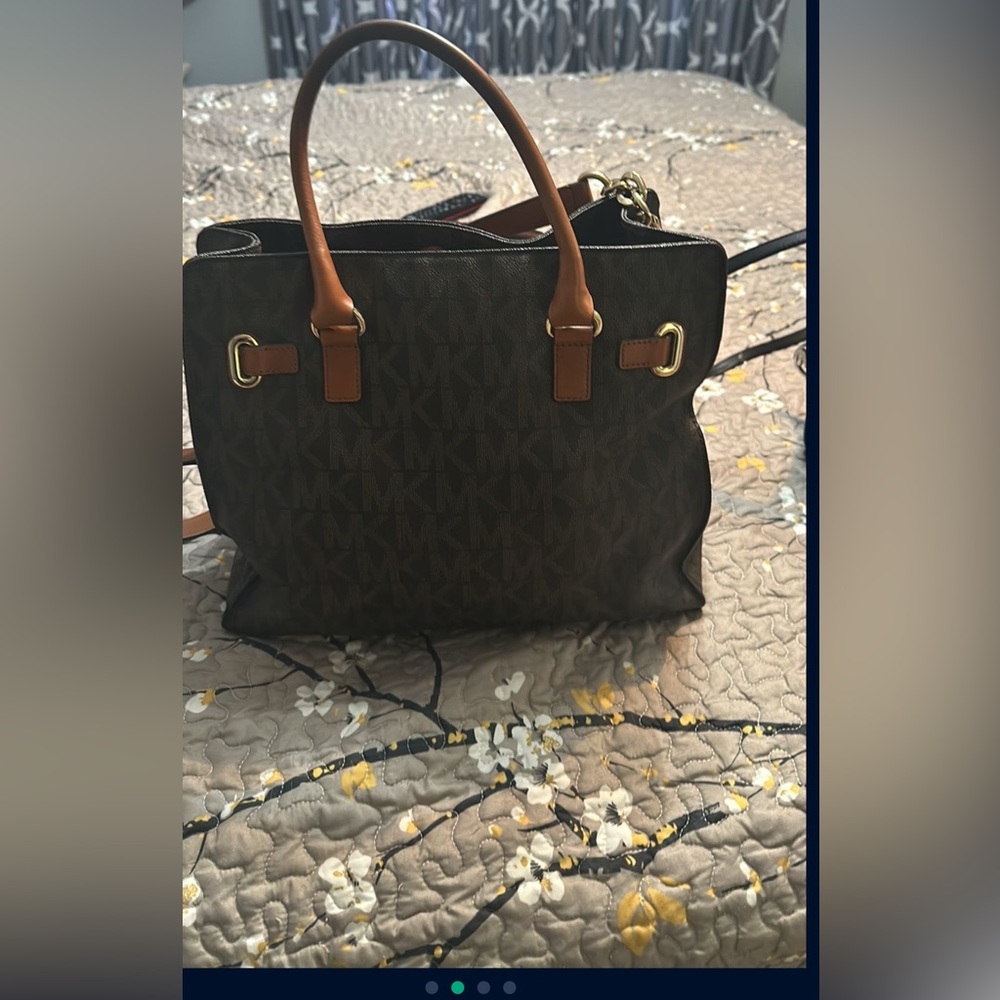 Michael Kors 
Stylish Black and Brown Handbag